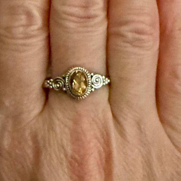 Stunning Faceted Genuine Solitaire Citrine Statement Ring 12 New - Picture 3 of 5